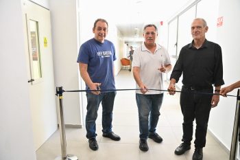 The ribbon-cutting ceremony celebrating the official opening of the new laboratory, with Danny Raz, Moti Segev, , and Prof. Avi Zadok.